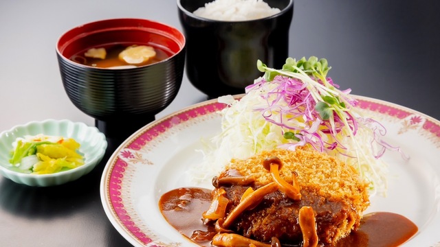 メンチカツ定食